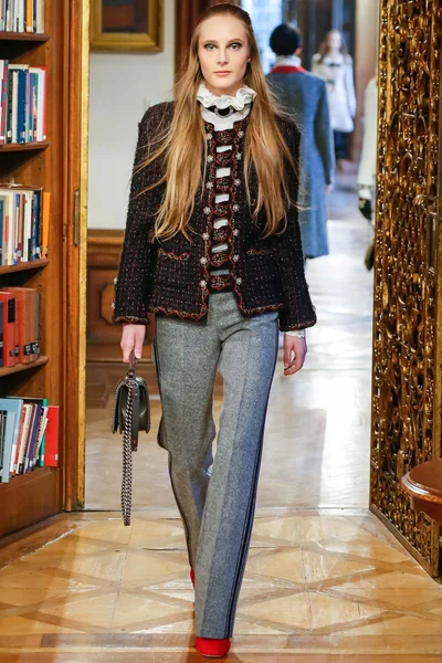 Look 26